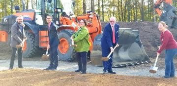Spatenstich zur Gasverdichterstation Spatenstich zur Gasverdichterstation