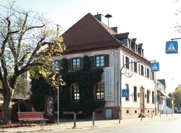 Rathaus Neuburgweier