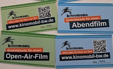 Kinogutscheine mit verschiedenen Aufschriften